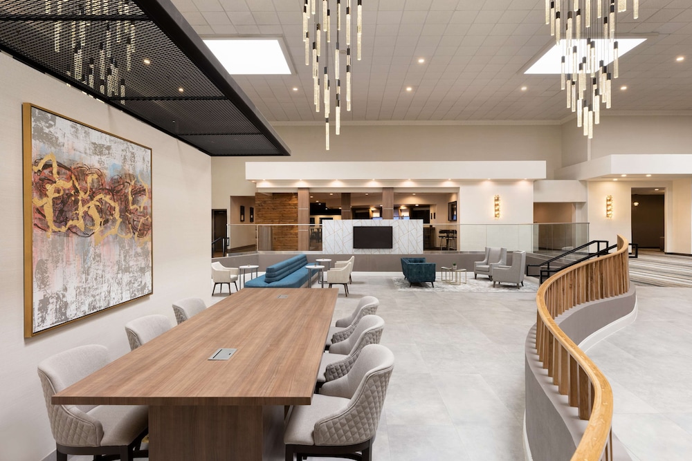 DoubleTree by Hilton Fort Worth South Hotel & Conference Center - photo 3