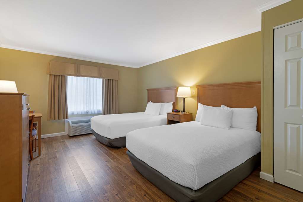 Best Western Plus Windjammer Inn & Conference Center - photo 26