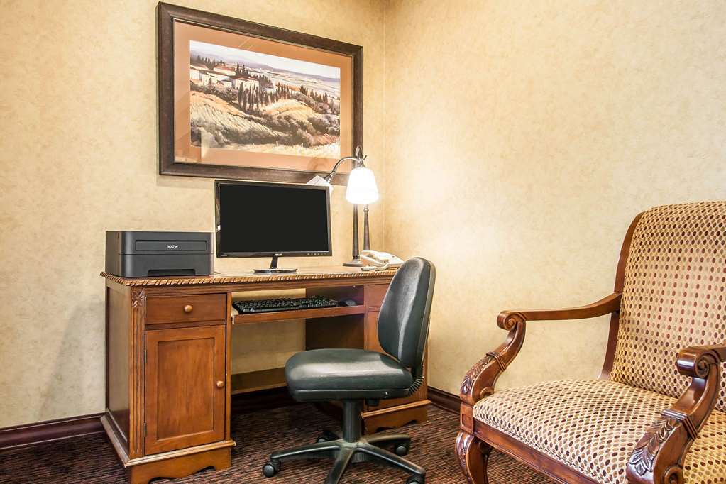 Comfort Inn & Suites McMinnville Wine Country - photo 24