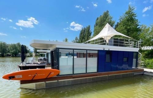Hausboot Aquamarin Lp4 — Hoexter