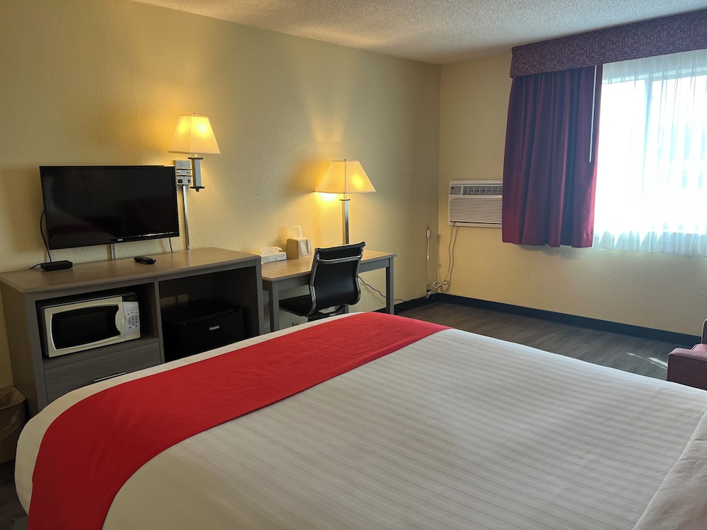 Rockview Hotel Castle Rock Downtown - photo 22