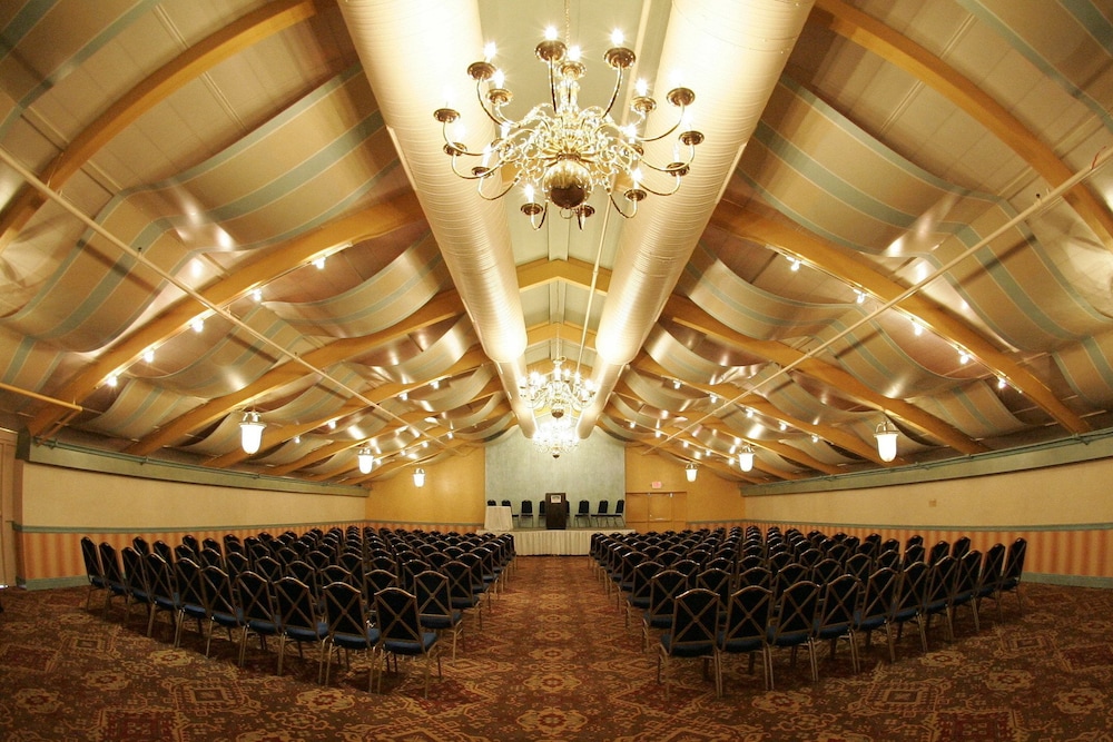 E Hotel Banquet & Conference Center - photo 61