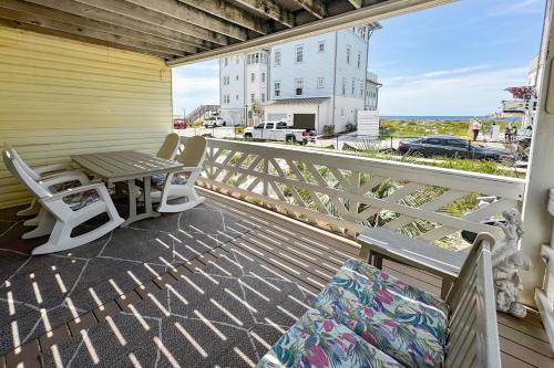 Holiday Haven - last minute hotel in Panama City Beach