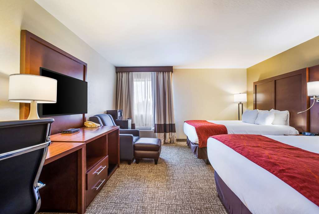 Comfort Inn & Suites Fairborn near Wright Patterson AFB - photo 17