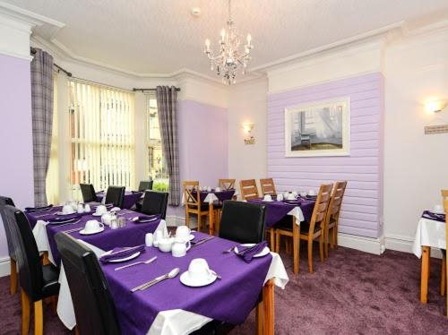 Berwyn Guest House — 4-Star Luxury Hotel in Rhyl, United Kingdom