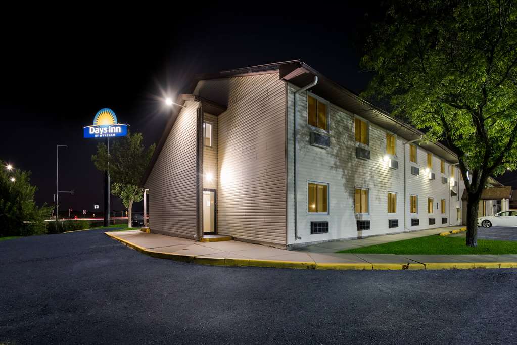 Days Inn by Wyndham Ankeny Des Moines - photo 14
