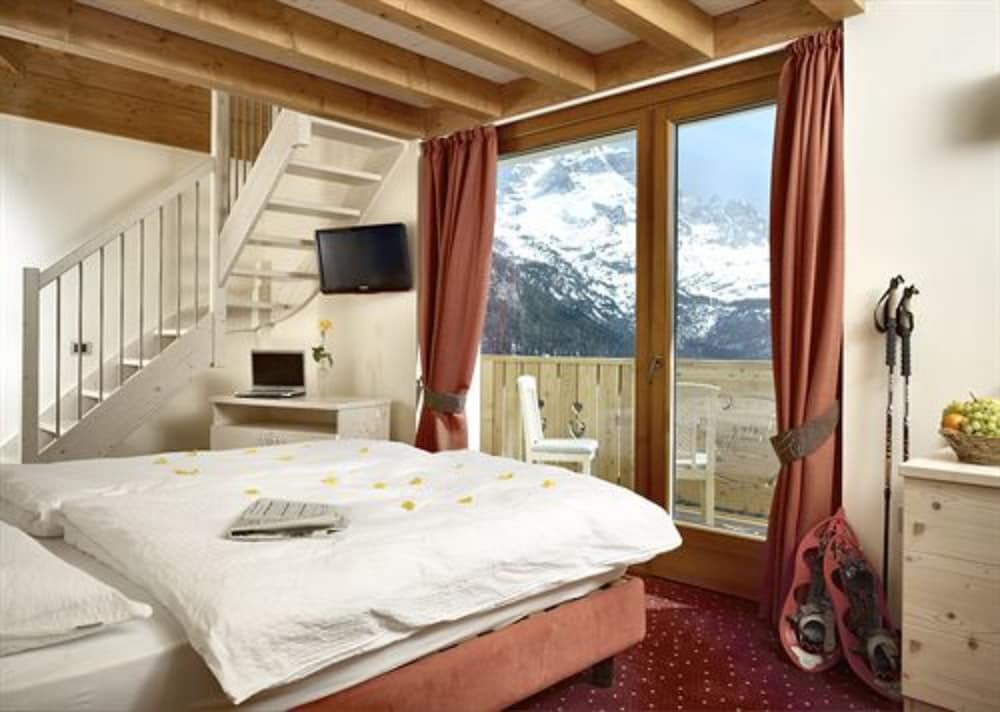 Panorama Hotel Fontanella Wellness & Spa in Pinzolo, Italy