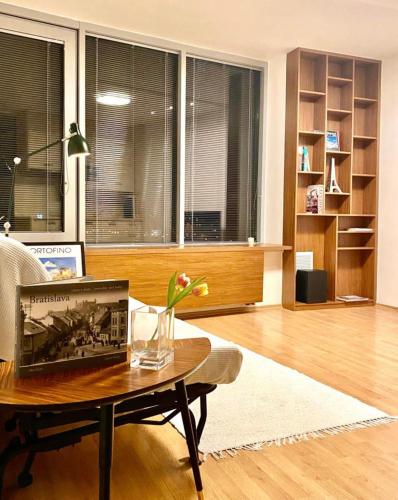Towers Studio With Free Minibar — Bratislava