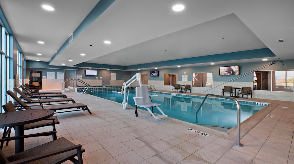 Holiday Inn Express and Suites Green River - photo 35