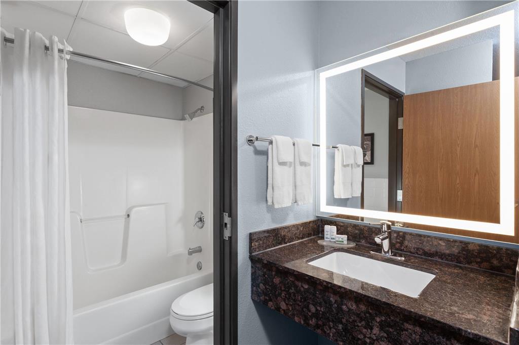 AmericInn by Wyndham West Salem - photo 6