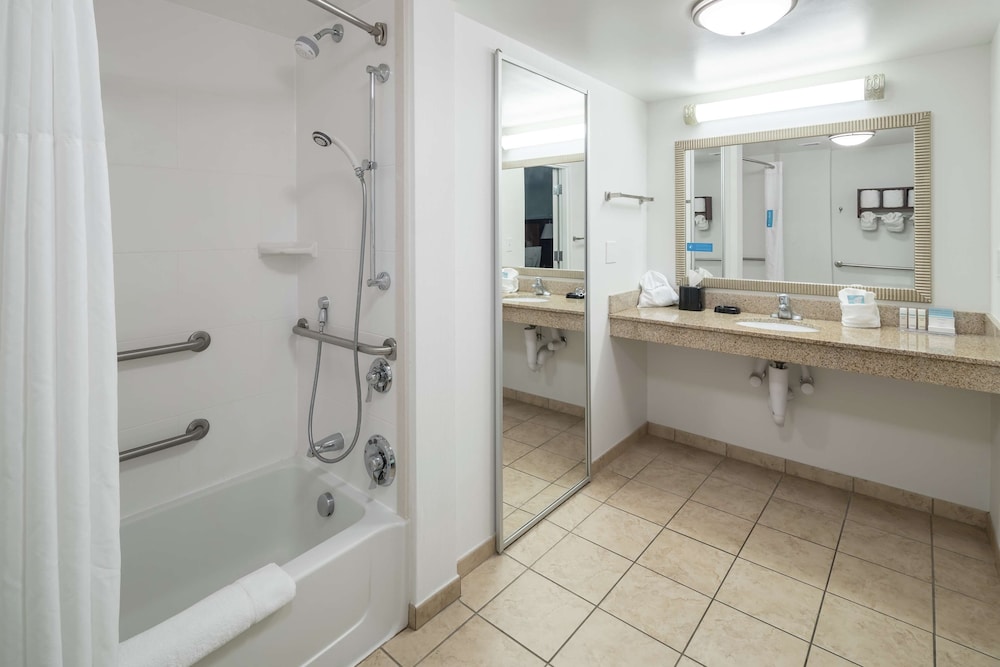 Hampton Inn & Suites Panama City Beach Pier Park Area - photo 26