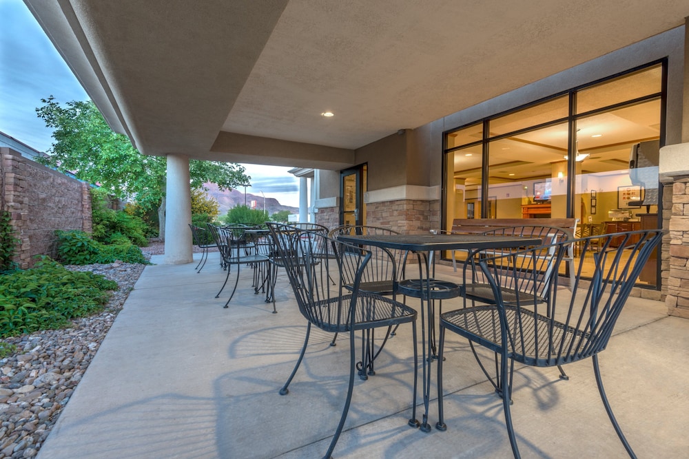 Holiday Inn Express Socorro by IHG - photo 36