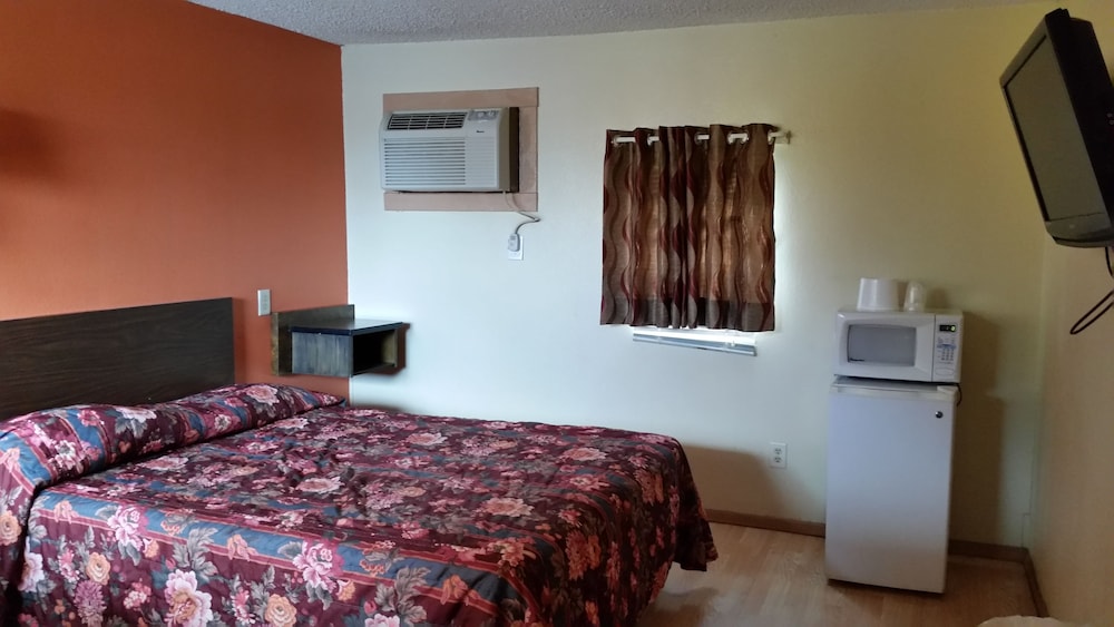 Mustang Motel - photo 2