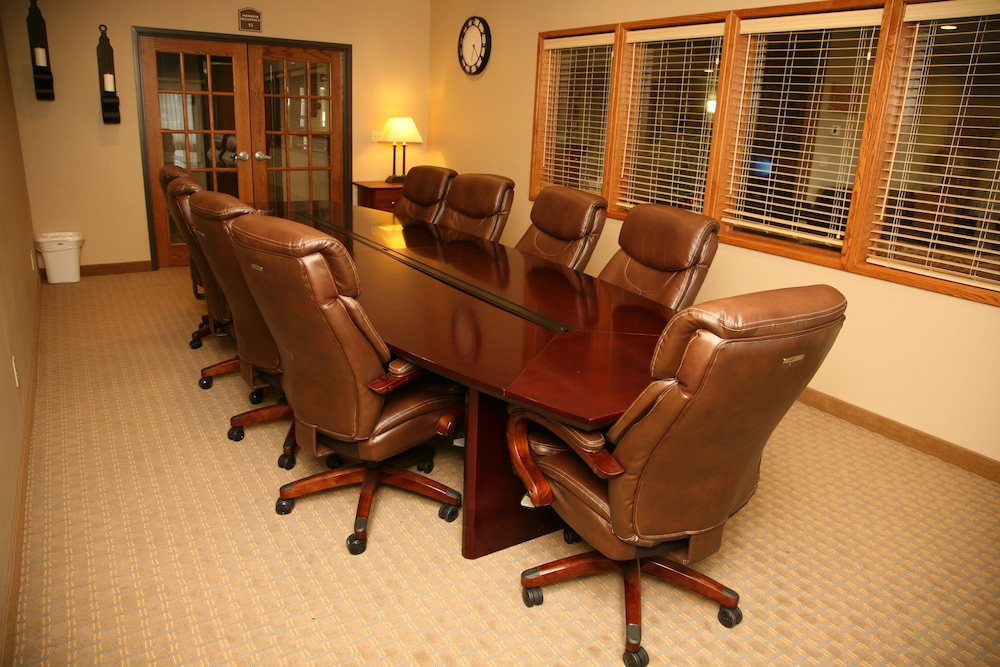 Corporate East Hotel - photo 30
