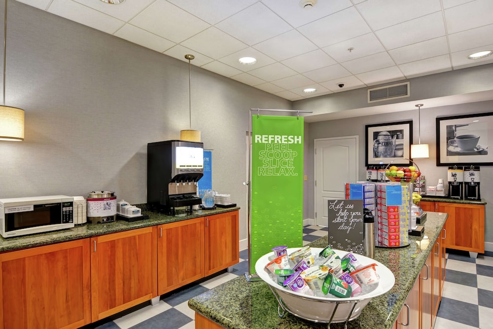 Hampton Inn Sayre - photo 29
