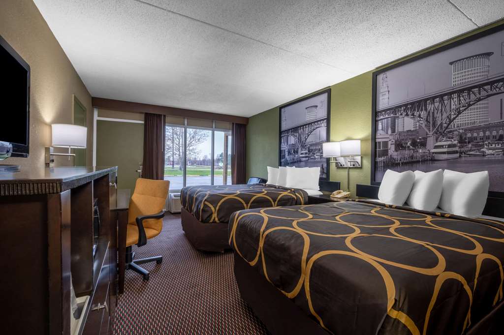 Super 8 by Wyndham Perrysburg Toledo - photo 23