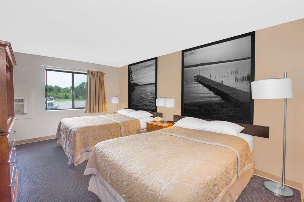 Super 8 by Wyndham Clear Lake - photo 8