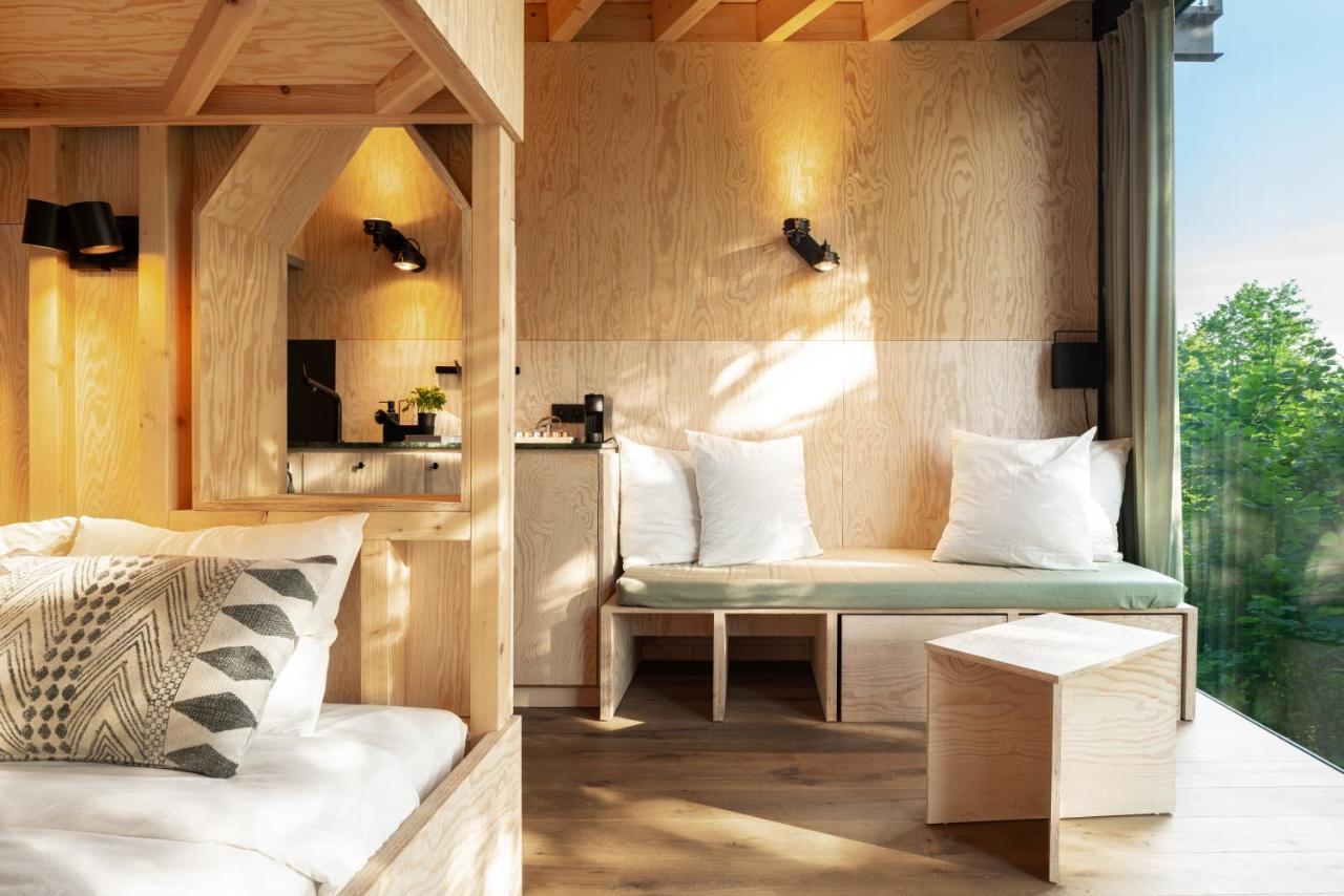 Hutstuf The Owl & Private Rooftop Spa in La Roche-En-Ardenne, Belgium