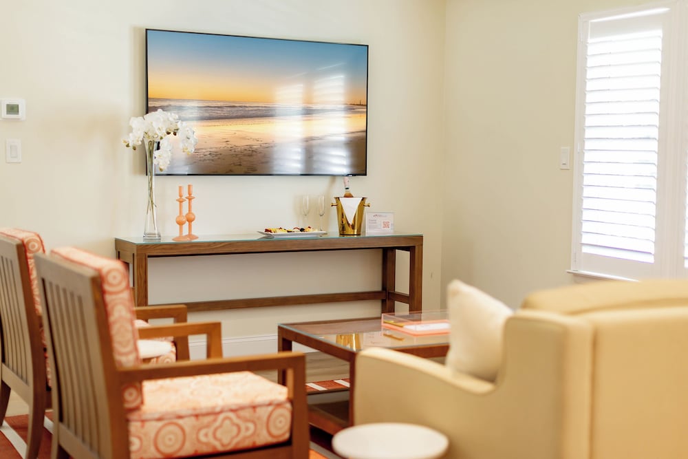 The Beach Club on Madison Avenue - photo 26