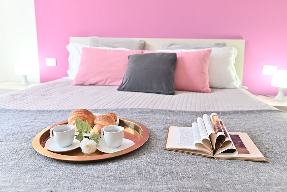 IzzHome Njoy — 4-Star Luxury Hotel in Pula, Italy