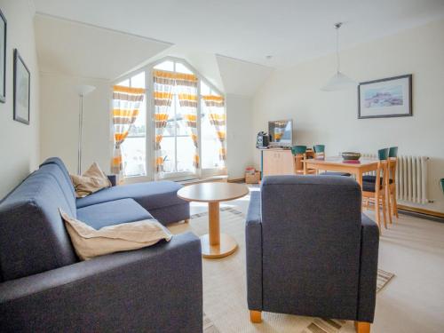 Dünenpark Binz Klassik Ferienwohnung mit 1 Schlafzimmer und Balkon im Dachgeschoss 125 — 4-Star Luxury Hotel in Ostseebad Binz, Germany