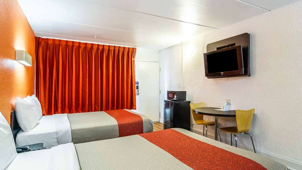 Motel 6 Brunswick GA - photo 9