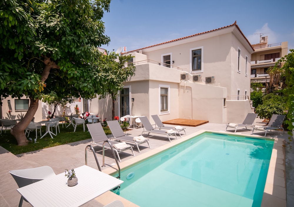 Epavli Hotel - carbon neutral hotel in Chania