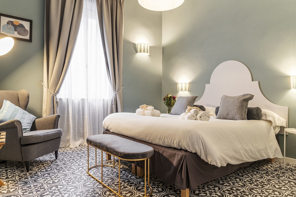 La Lu Cozy Rooms 2 — 4-Star Luxury Hotel in Pisa, Italy