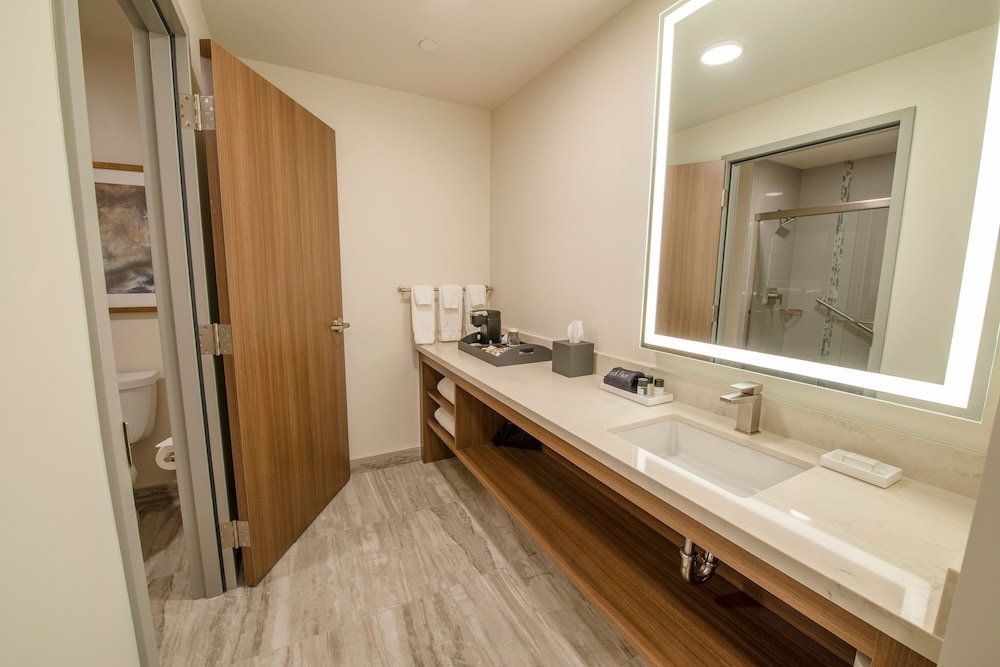 Legacy Resort Hotel & Spa - photo 16