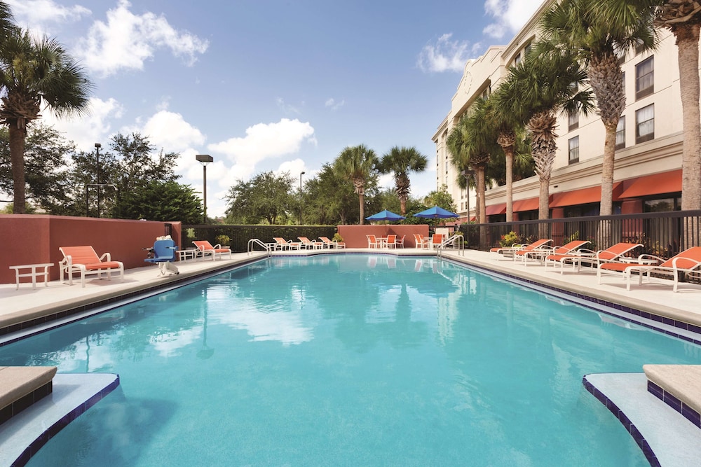 Hampton Inn Orlando International Drive Convention Center - photo 22