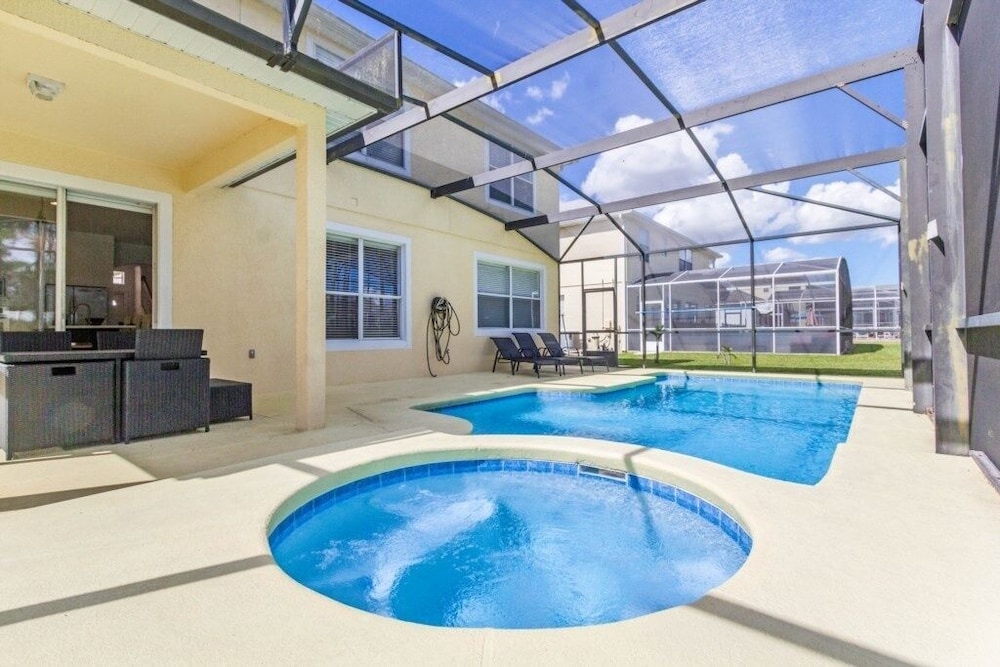 6 Bed Pool spa Game Room In Golf Resort 6 Bedroom Villa - photo 34