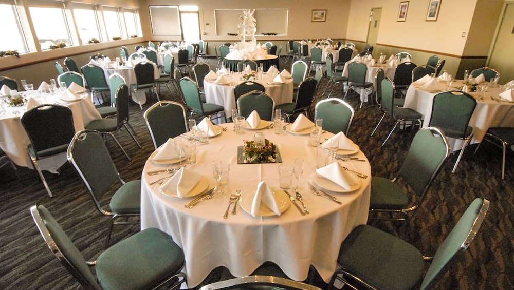 Broadway Inn Conference Center - photo 52