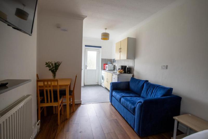 Airport Lodge — 4-Star Luxury Hotel in Birmingham, United Kingdom