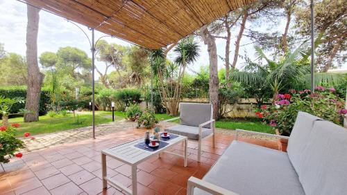 Villa in Riva al Mare — 4-Star Luxury Hotel in Fontanelle, Italy