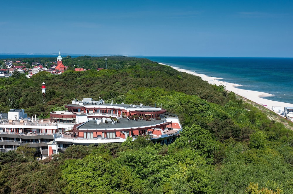 Hotel Dom Zdrojowy Resort & SPA Destigo Hotels in Jastarnia, Poland