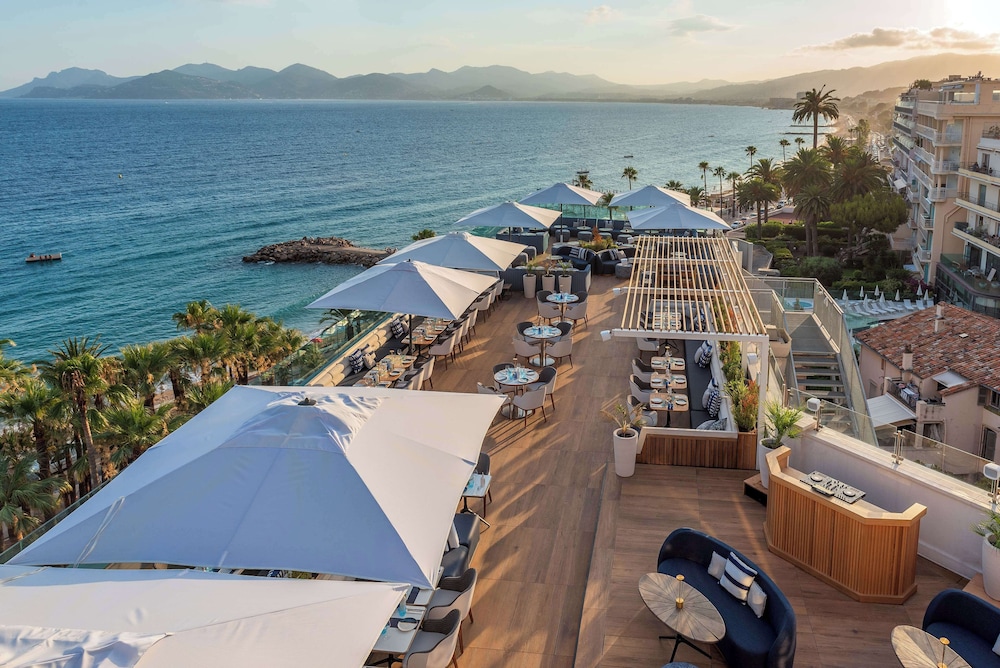 Radisson Blu 1835 Hotel & Thalasso Cannes