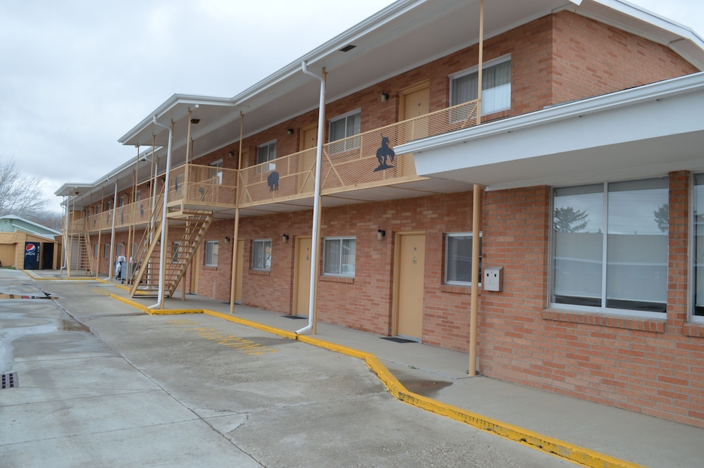 Skyline Motor Inn - photo 24