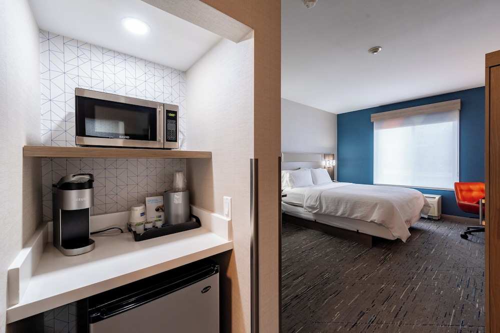 Holiday Inn Express & Suites Frazier Park by IHG - photo 21