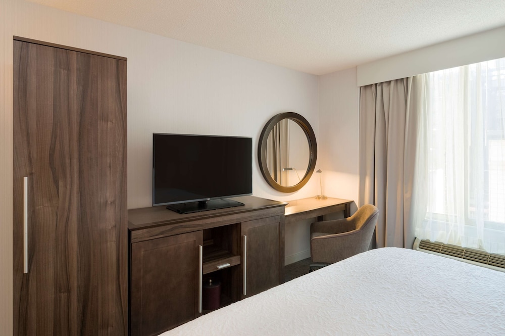 Hampton Inn Manhattan Chelsea - photo 12