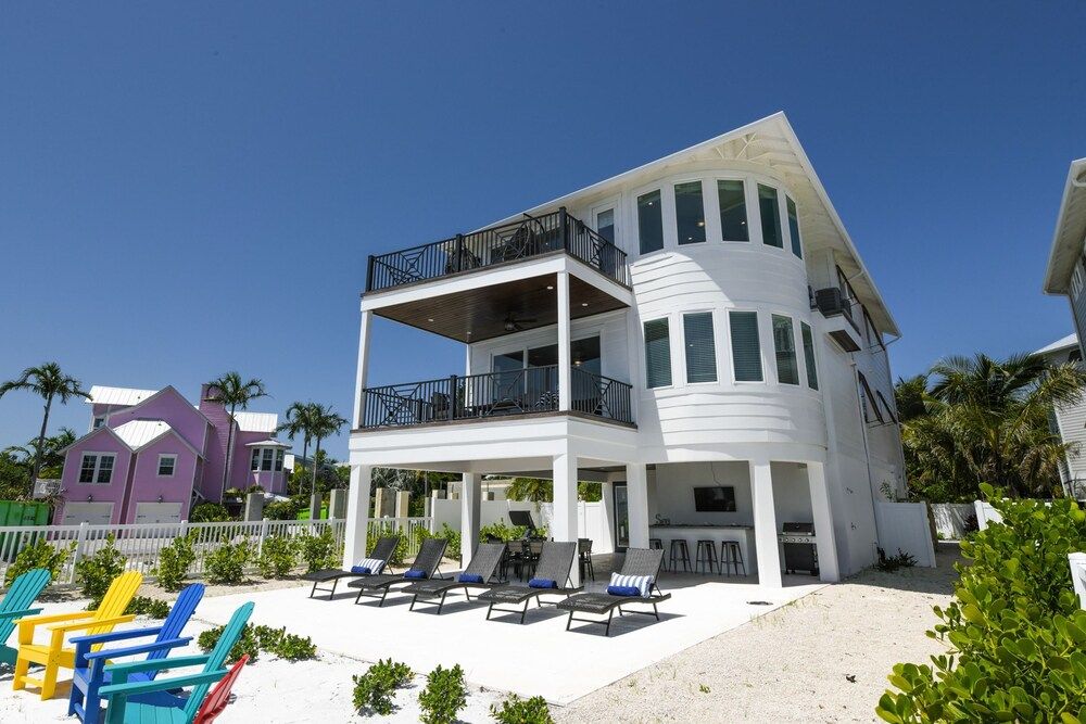 Beach to Bay in Bradenton Beach, United States