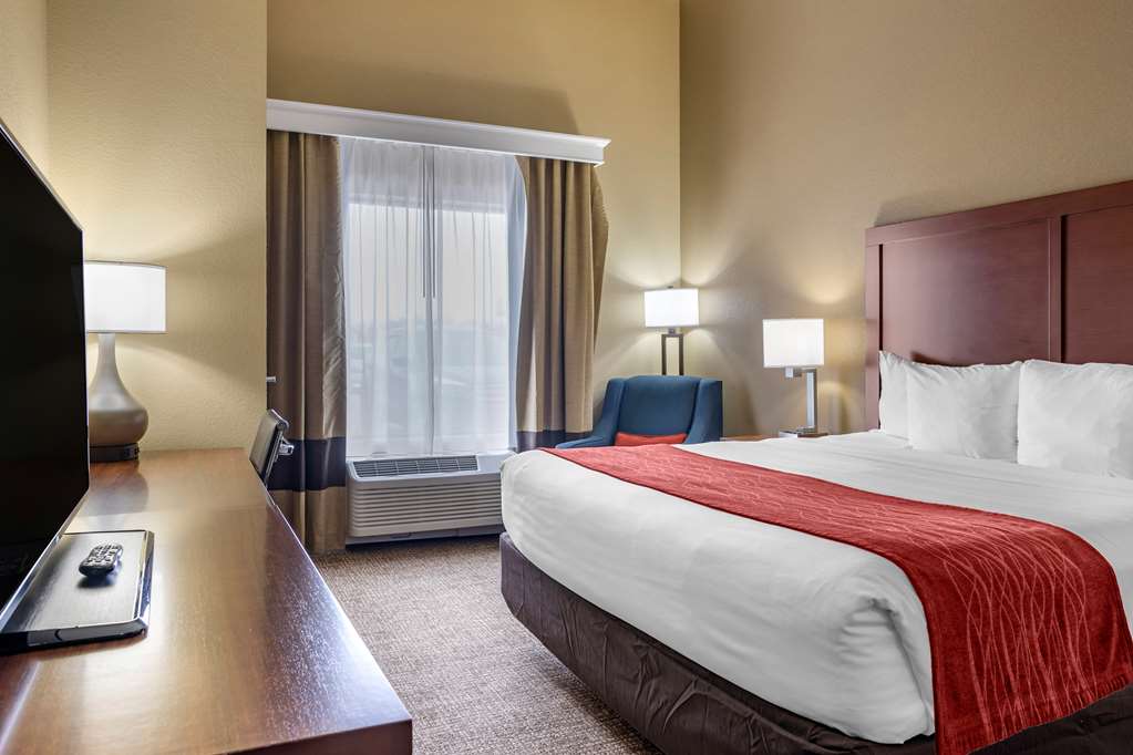 Comfort Inn & Suites Augusta - photo 17