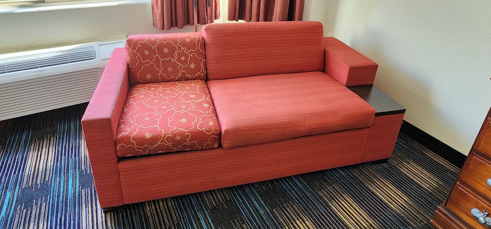 All Towne Suites - photo 11