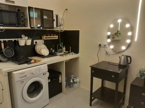 Ivy Splendour Private Studio A Oshiwara