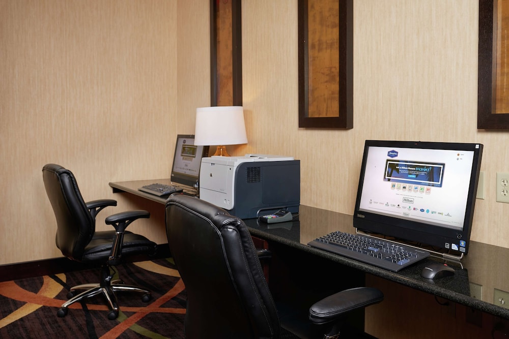 Hampton Inn Shrewsbury - photo 23