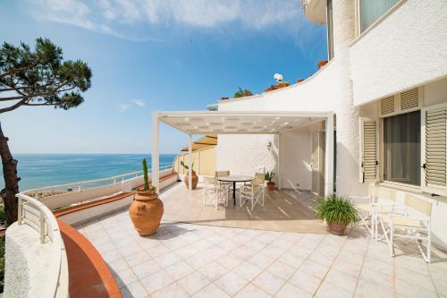 Vento Verde Apartments — 4-Star Luxury Hotel in Sperlonga, Italy