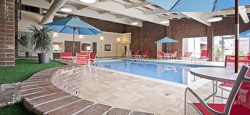 White River Inn and Suites - photo 45