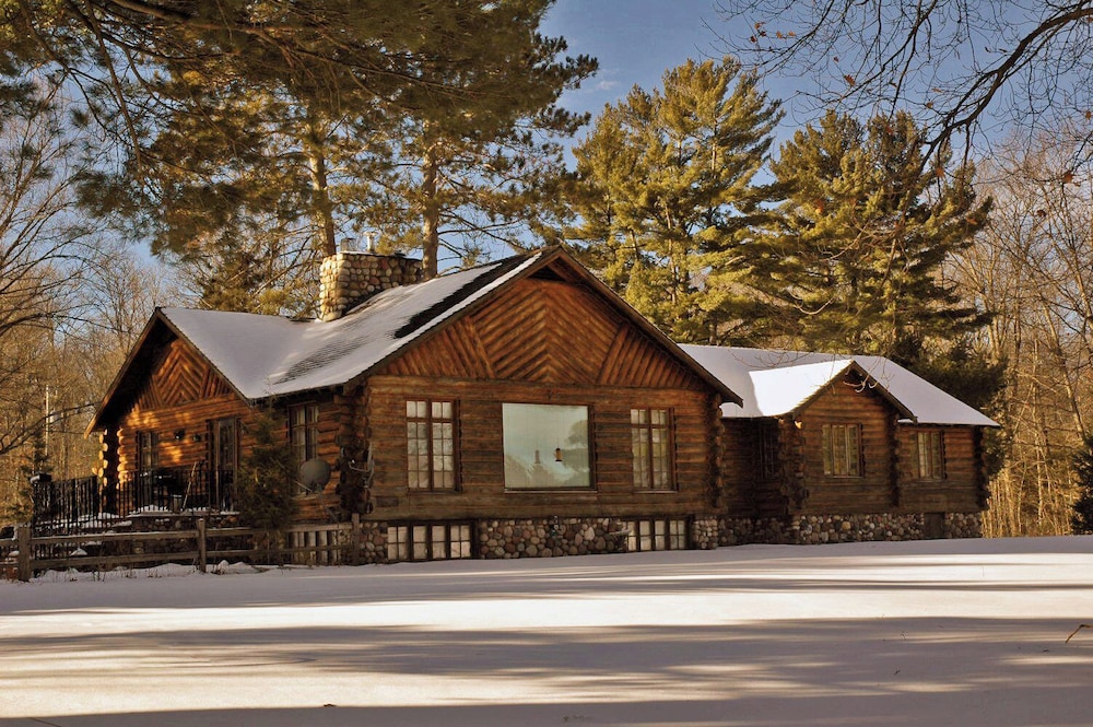 Coadys' Point of View Lake Resort - photo 157