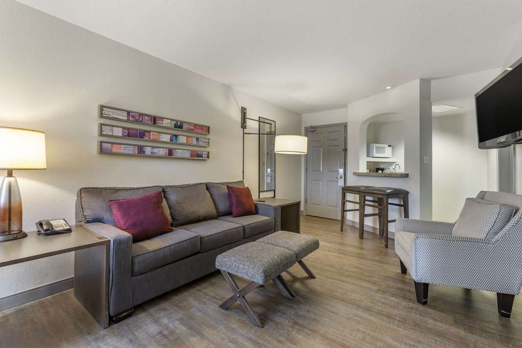 Windmill Suites Surprise Phoenix an Ascend Collection Hotel - photo 15