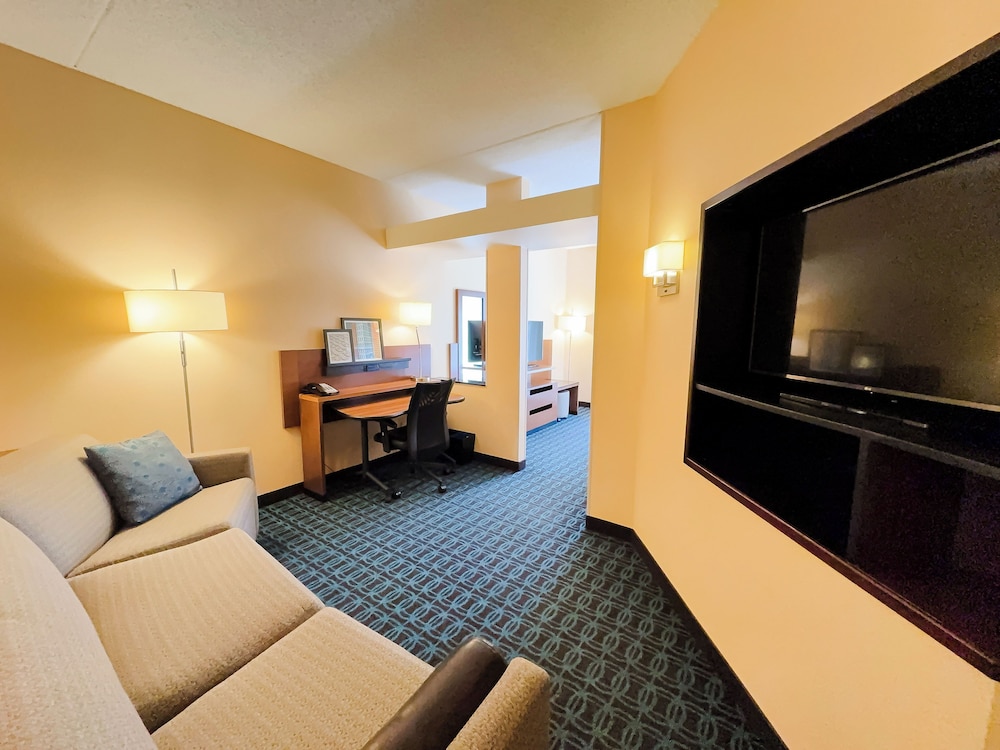 Fairfield Inn & Suites by Marriott Russellville - photo 7