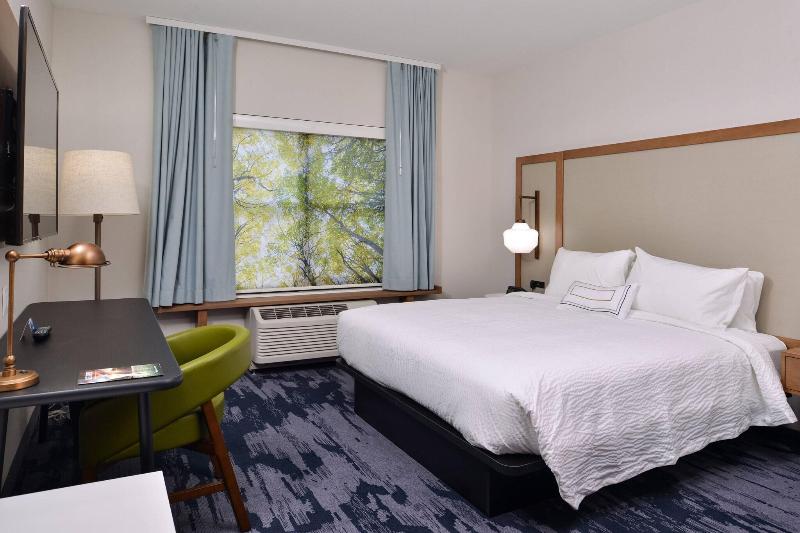 Fairfield Inn & Suites by Marriott Canton - photo 21